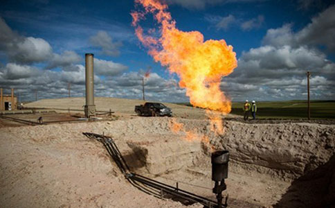 可以说是保障节日期间‘烟火气’的关键一船