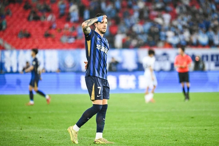 武汉三镇外援爆发4-1力克英博 绍尔复出助球队重