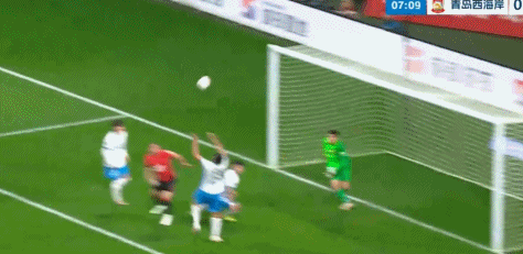 刘世博两次失误致青岛西海岸领先 李昊伤缺成隐