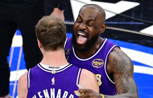 詹姆斯里程碑之夜险胜魔术，里程碑之夜险胜魔