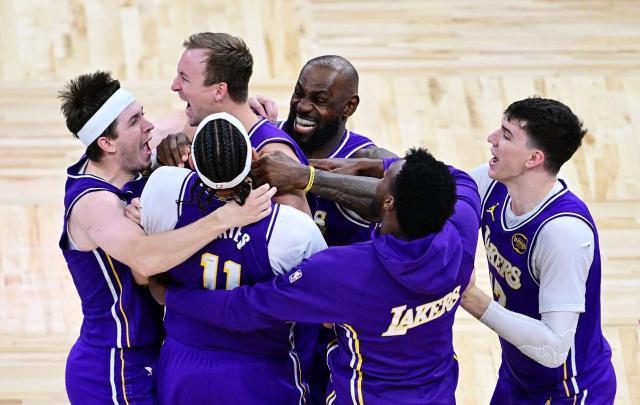 詹姆斯里程碑之夜险胜魔术，里程碑之夜险胜魔